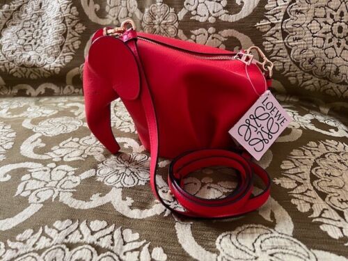 Loewe - New with Tags - Elephant shoulder/crossbody mini bag in red leather