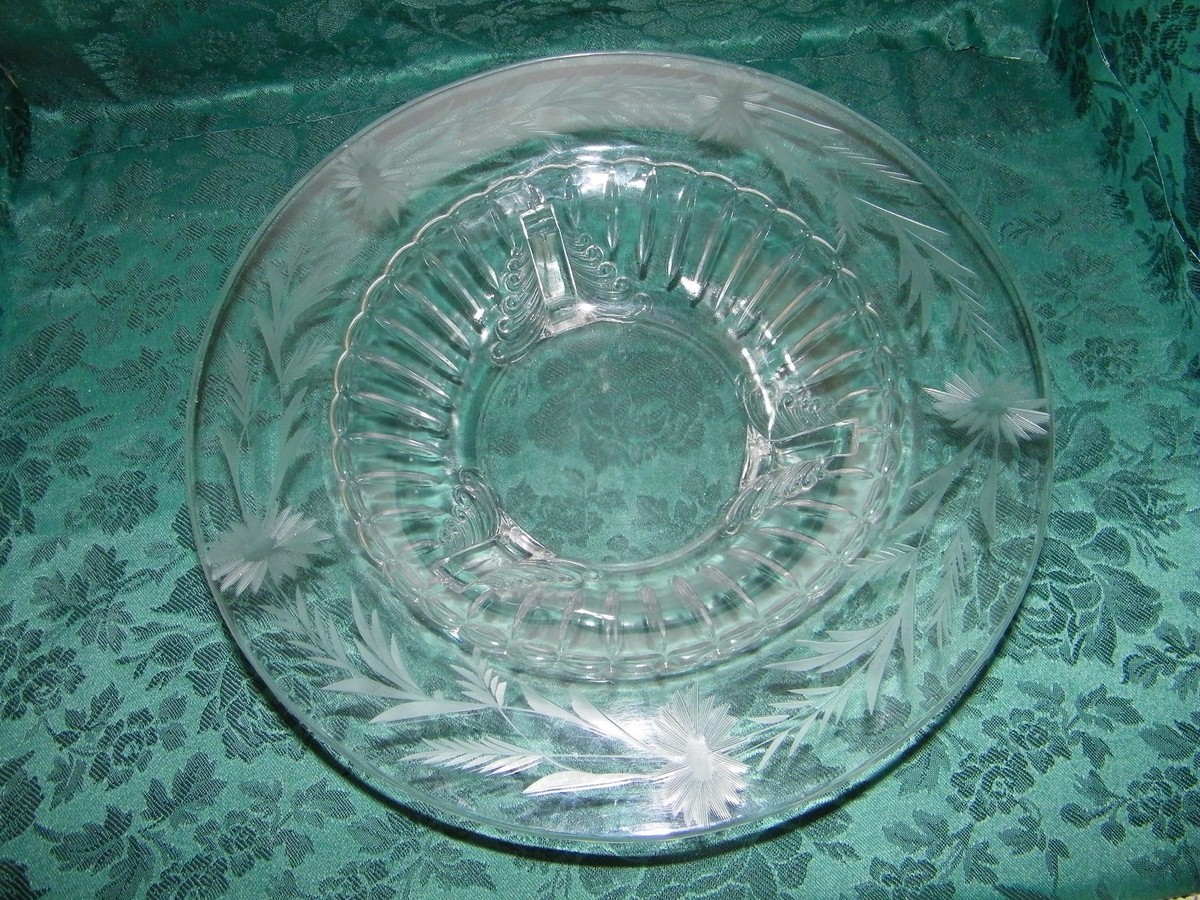 Floral Etched Crystal Center Piece/Fruit Bowl Footed 13