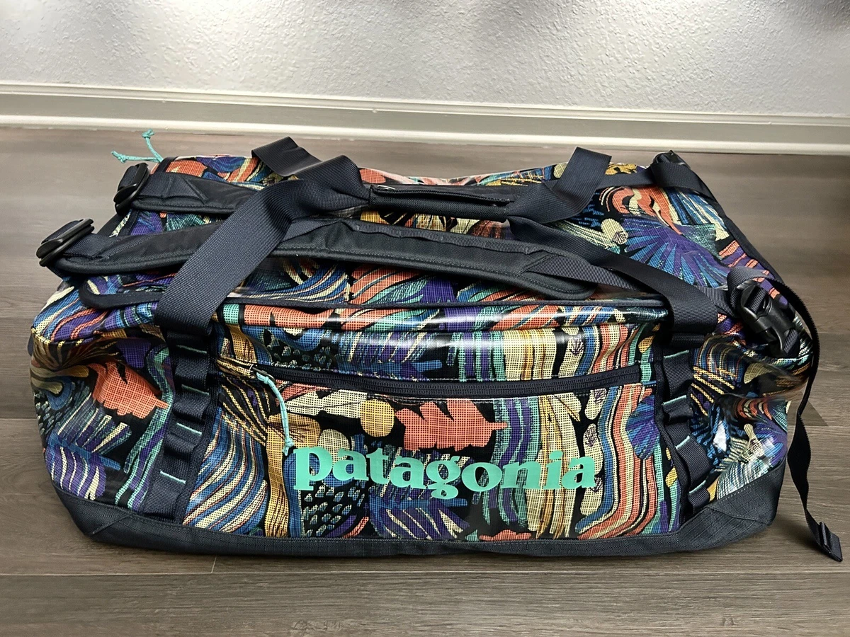 Update more than 156 black hole duffel bag 55l best kidsdream.edu.vn