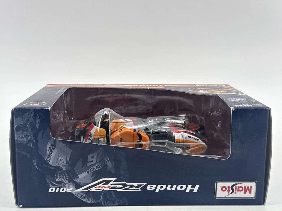Maisto 1:18 Honda RC212V Repsol Dani Pedrosa 2010 Model - Image 3 of 4