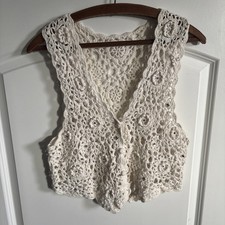 Wonen  s Cream Crochet Floral Vest Boho Vintage Style Sleeveless Open Front Mediu