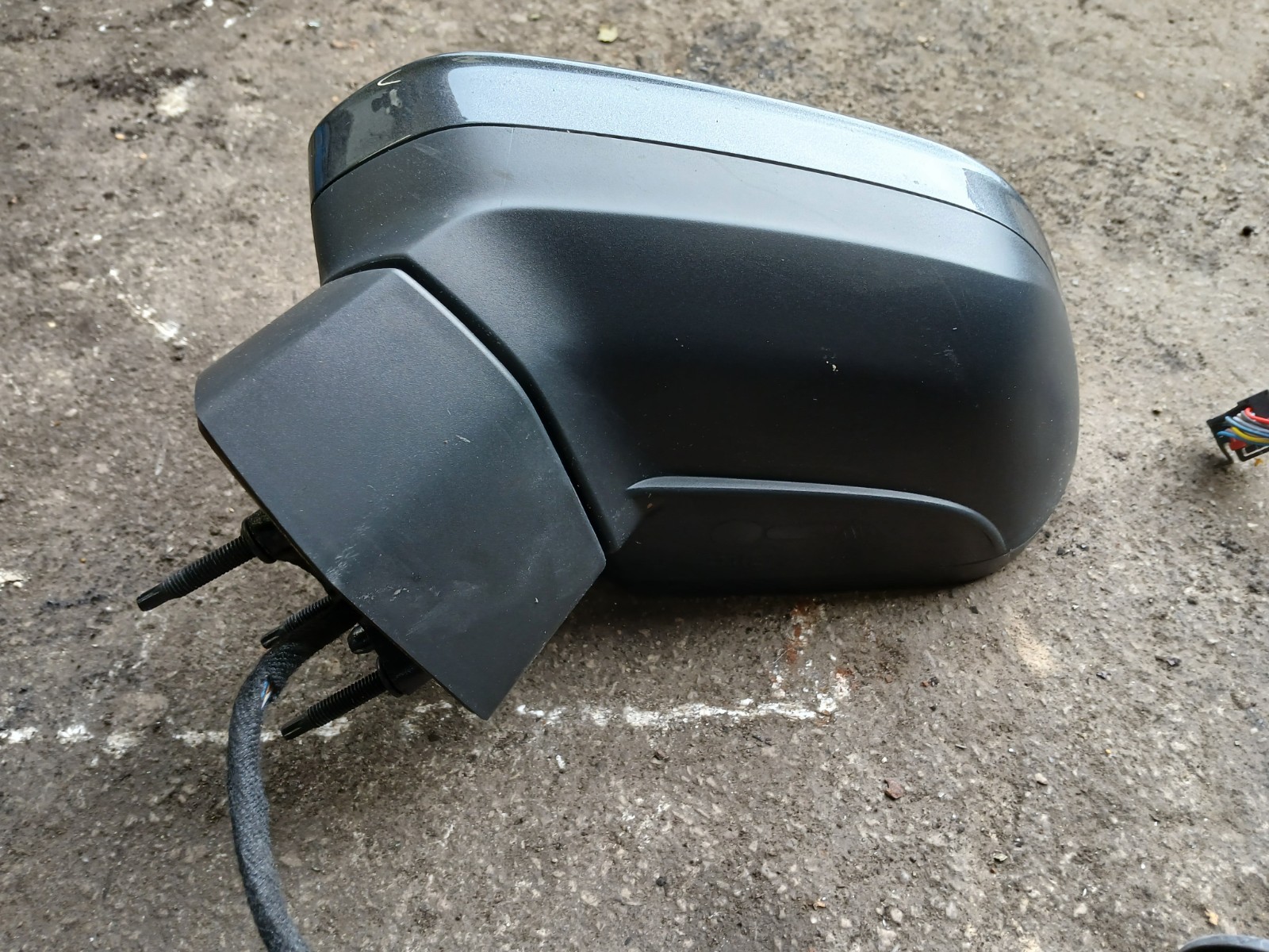 Picture 4 of 5