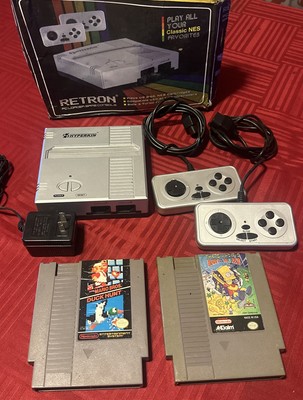 Retron HYPERKIN Classic NES Console 2 Controller AC Adapter 2 Games No AV Cord