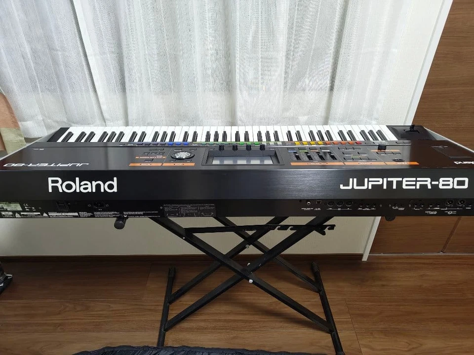 Roland Jupiter-80 Super Jupiter Keyboard Synthesizer Beautiful Condition 1-Owner - Image 3 of 4