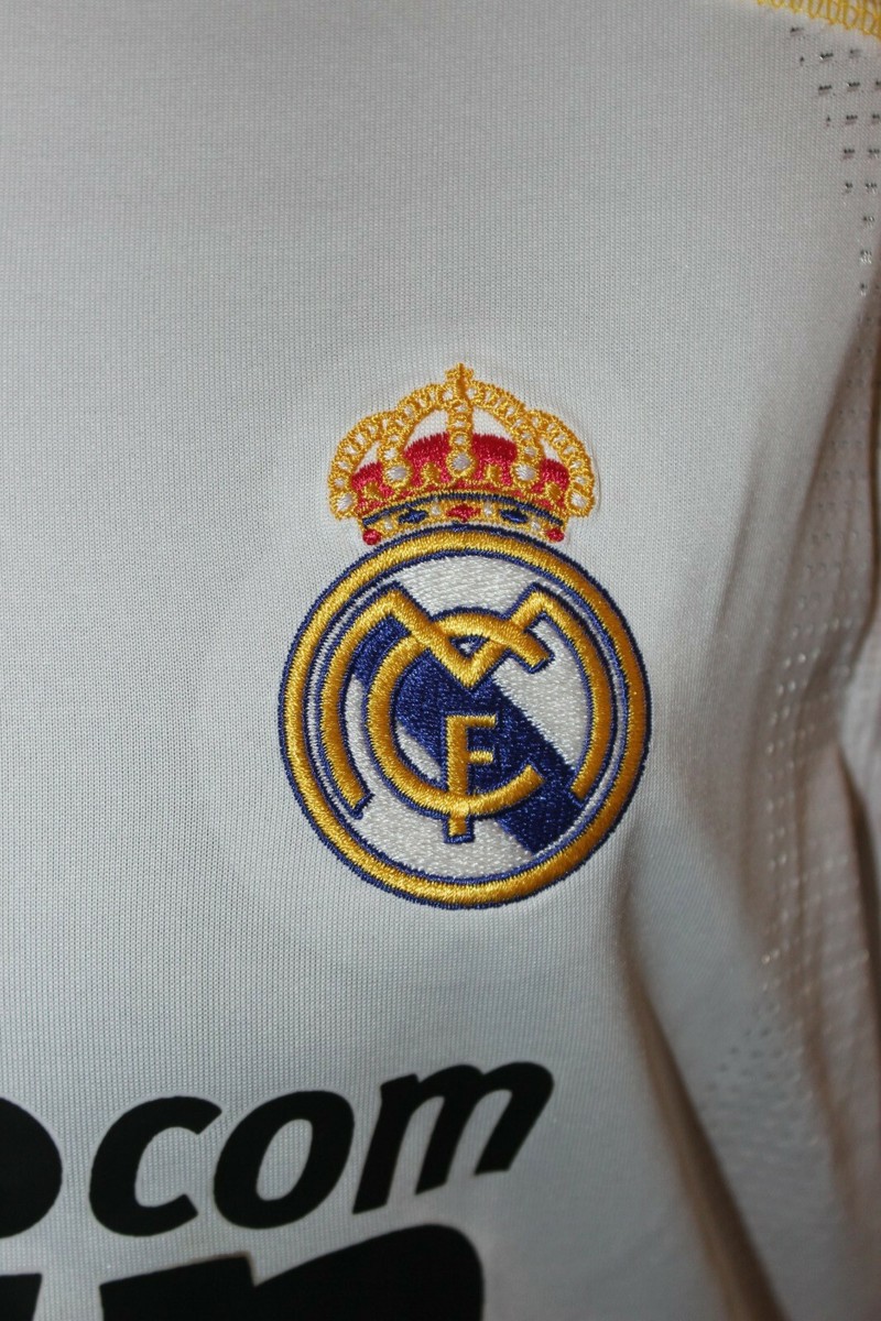 Real Madrid Tercera camiseta Camiseta de Fútbol 2009 - 2010. Sponsored