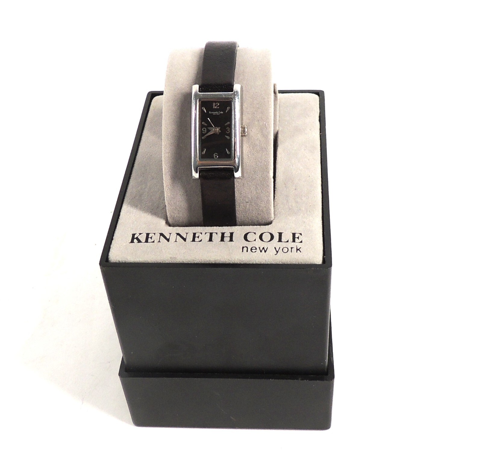 Cole Ladies Watch with leather strap Working Thames Hospice