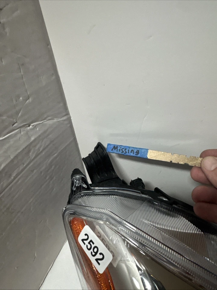 Toyota Prius C 2012-14 RH Passenger Aftermarket Halogen Headlight 312-11D4R-AC1 - Image 2 of 4