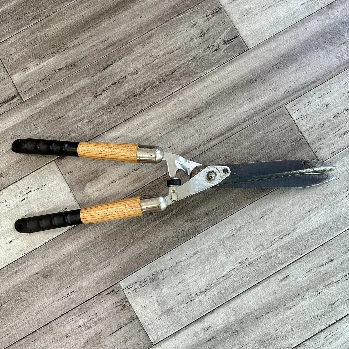 Power sale hedge shears