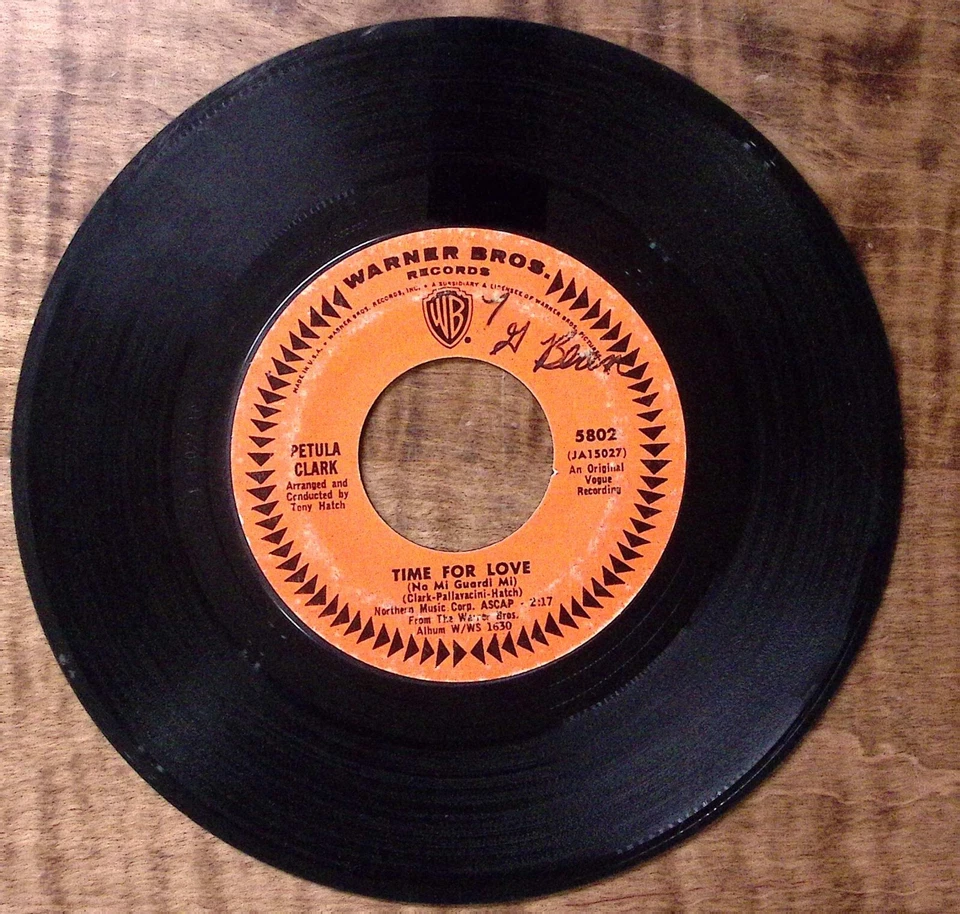 PETULA CLARK A SIGN OF THE TIMES/TIME FOR LOVE WARNER BROS REC VINYL 45 53-128 Foto 3 de 3