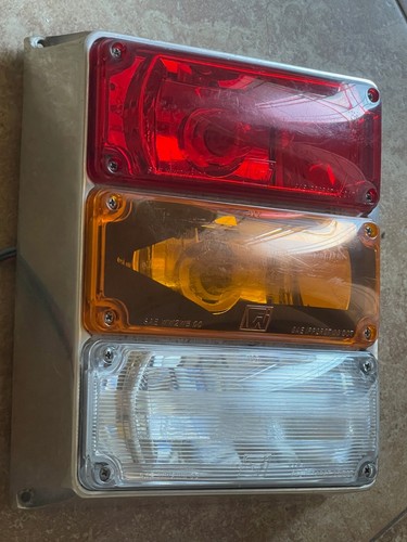 Weldon 3884 Tri 3x7 Rear Lamps Stop & Tail & Turn & Reverse LH Fire Ambulance - Picture 2 of 19