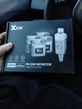 XVive U4R4 In-Ear Monitor Wireless System Transmitter One and Four Receiver