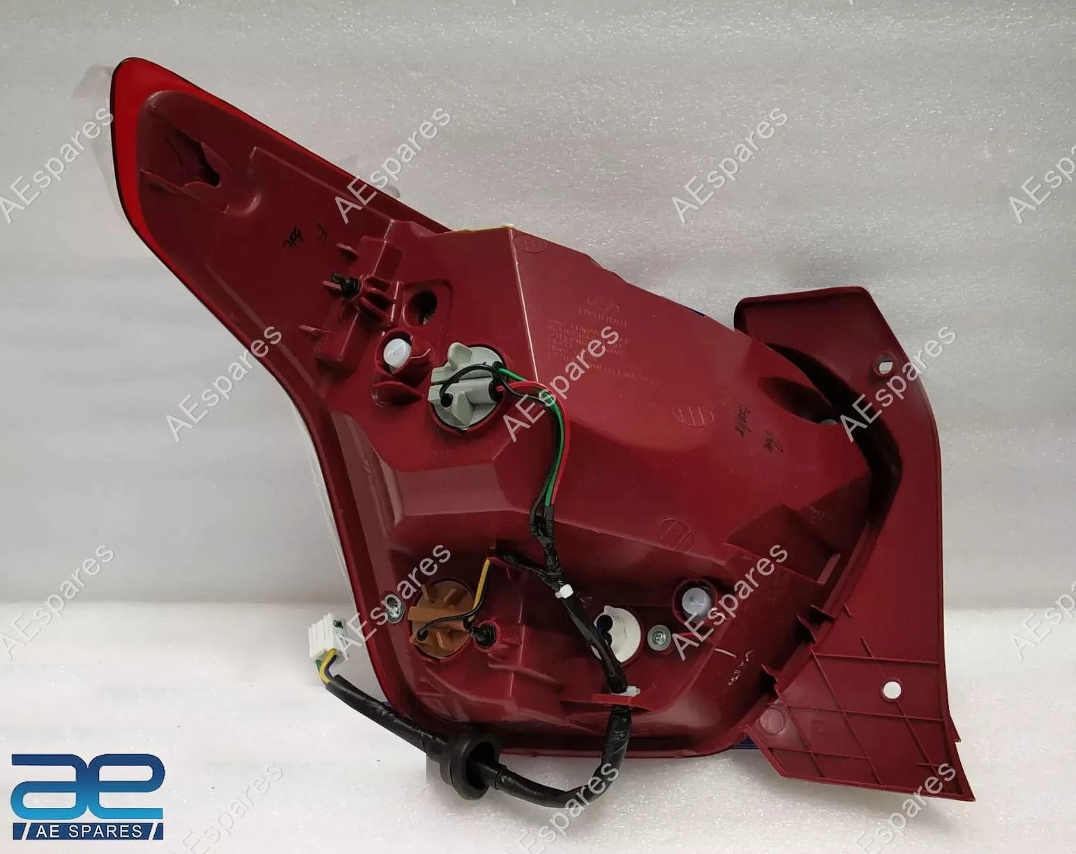 Rear Tail Light Lamp Assy RH For Hyundai Xcent 1.1L 1.2L 2013-2016 92402B4400 view 2