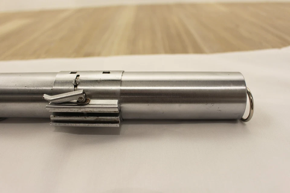 Original Graflex 3-Cell Flash Vintage - Luke Skywalker Lightsaber - Image 4 of 4