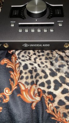 Universal Audio Apollo Twin MkII Quad Core Thunderbolt Audio Interface UAD-2