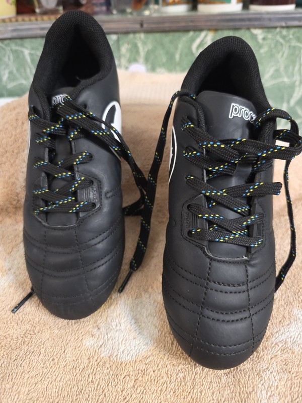 PUMA Pro Cat New Soccer Cleats Size 2 Youth Black Lace Up
