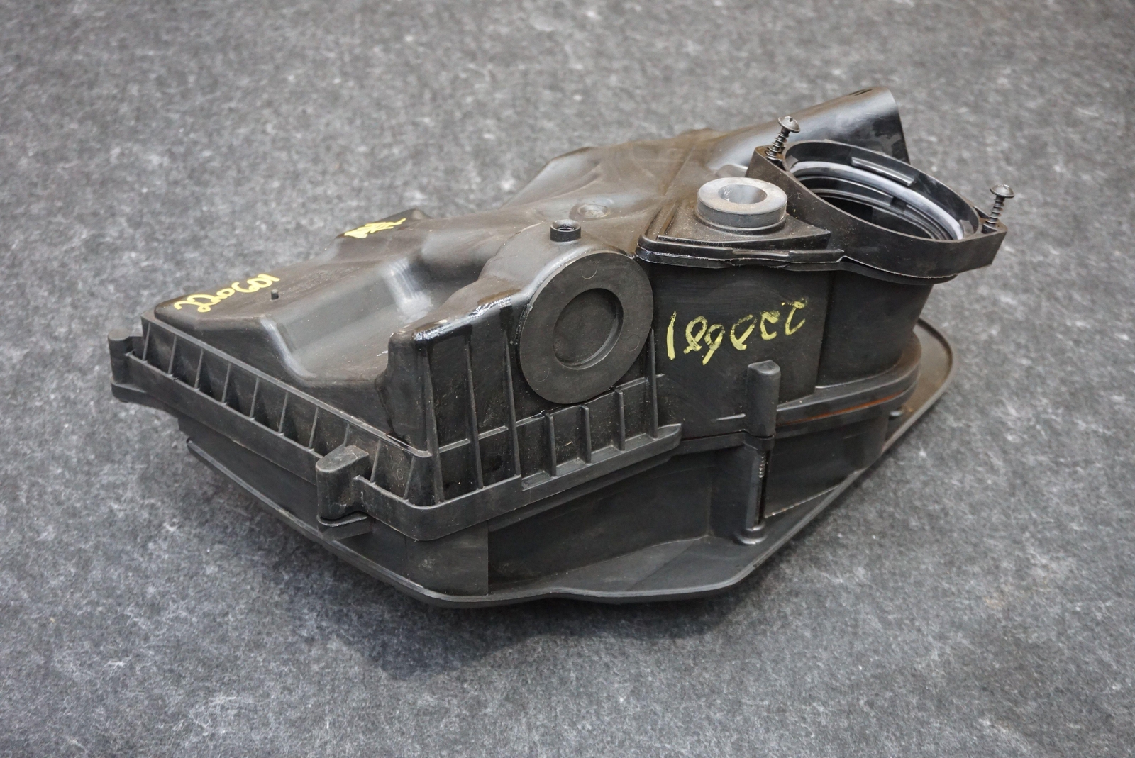 Left Engine Air Cleaner Filter Box Duct 4w0129568 Oem Bentley Continental Gtc 16