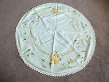 Beautiful Handmade Embroidered Tablecloth Floral embroidery crochet Trim 33" Rou