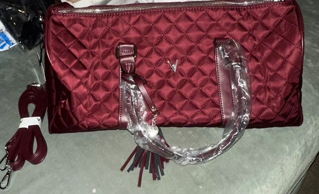 Red！ BRAND NEW ORIGINAL Vanessa Williams Quilted Duffel Bag #VW-401RED
