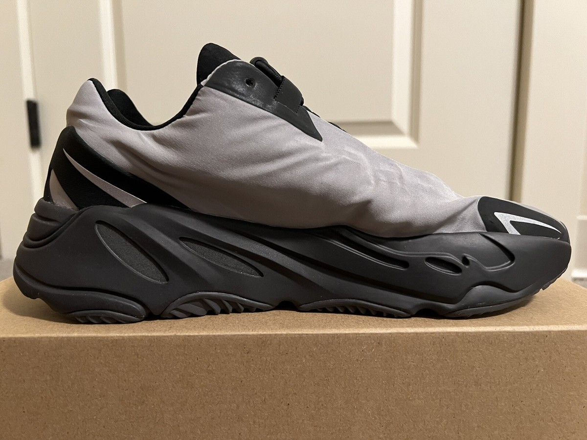 adidas Yeezy Boost 700 MNVN Metallic VNDS Size 8 M 9.5 W | eBay