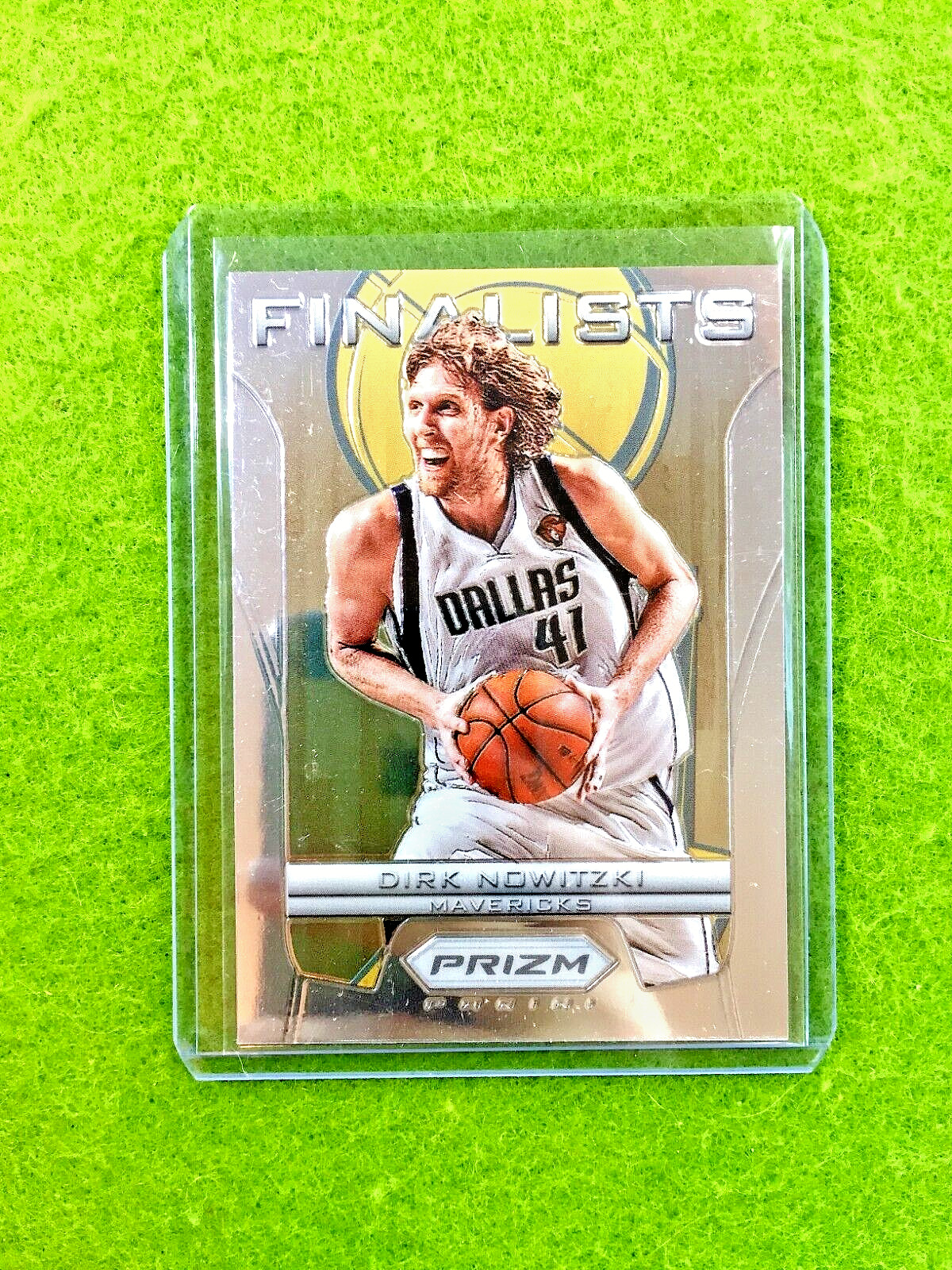 Dirk Nowitzki #19 Basketball Cards 2012 Panini Prizm Finalists trading card — raw and PSA graded price guide