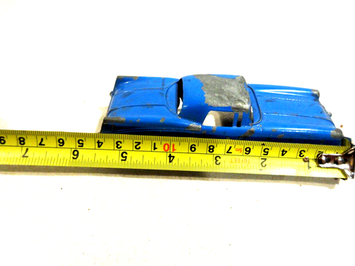 TootsieToy 1954 Buick Experimental Coupe - Picture 4 of 4