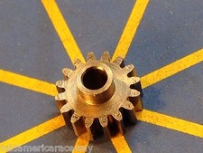 Sonic Extra Light 64 Pitch 17 Tooth Drag Pinion Gear from Mid America Raceway