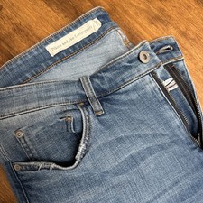 Pilcro and the Letterpress Anthropologie Jeans With Embroidery Size 30