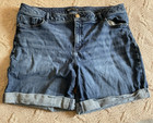 Simply Vera Vera Wang Mid-Rise Cuffed Medium Wash Denim Shorts Size 16 — photo 1