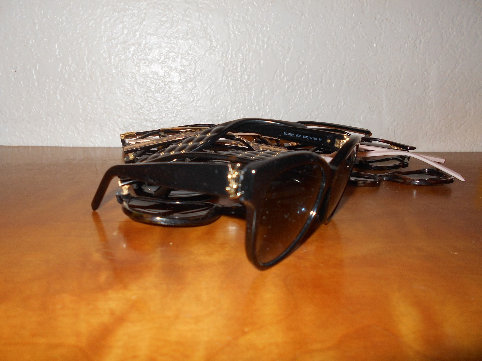 Designer Sunglasses Mixed Lot of 10 Authentic Damaged Sunglasses thumbnail 7