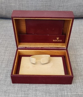 Rolex Oyster Case With Calendar Card Wallet Booklet Monica Handkerchief