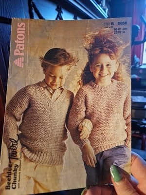 Patons 8938 Strickanleitung Vintage gebraucht Kinder Pullover 22-32in Brust Grob Orig