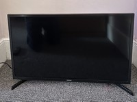 Samsung 32 Smart LED TV (Tizen OS) - Perfect Condition - Built-in Wi-Fi & Apps
