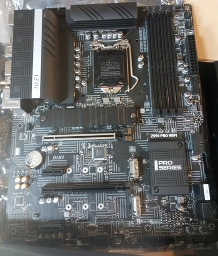 MSI Z590 PRO WIFI - Carte mère - LGA1200 - DDR4 - ATX