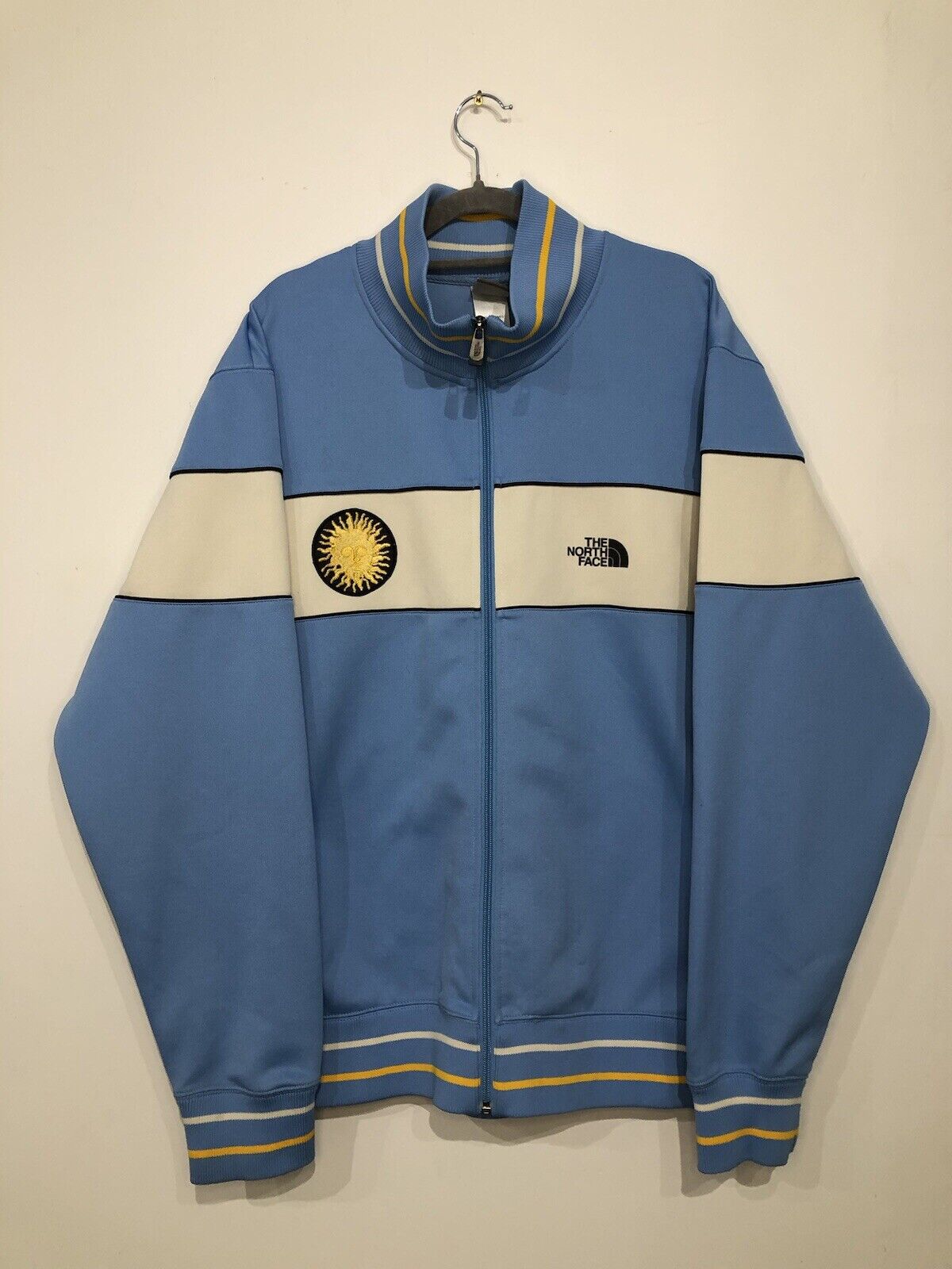Picture 1 of 17