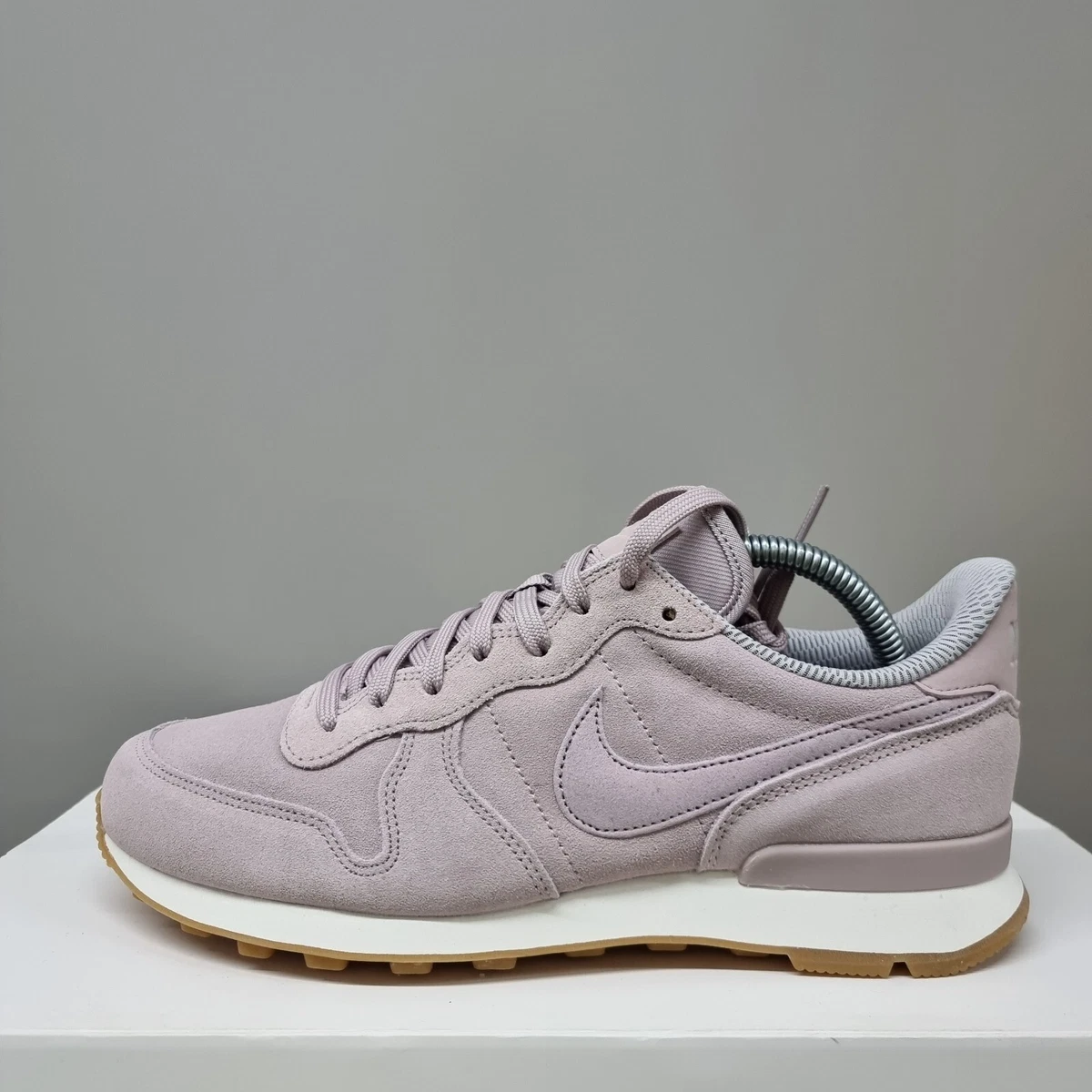 Nike 872922 2025