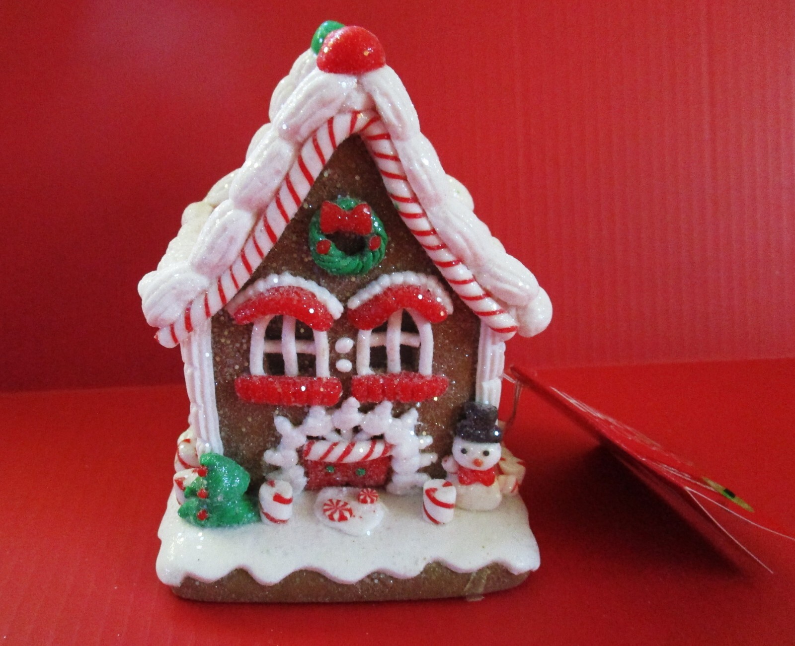 Lighted Gingerbread House & Gingerbread Boy And Girl Figurines NEW eBay