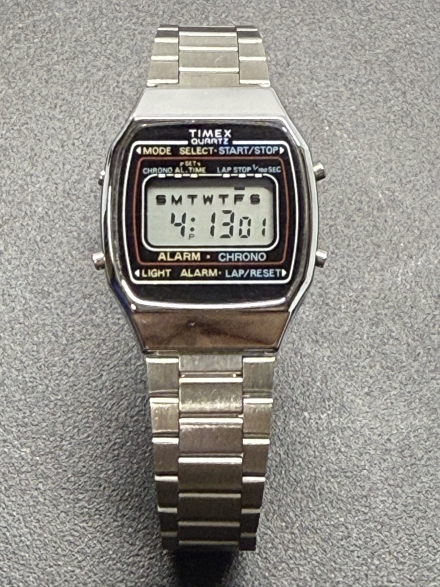 Vintage Timex K Cell Womens Digital Day Date Silver Tone Quartz