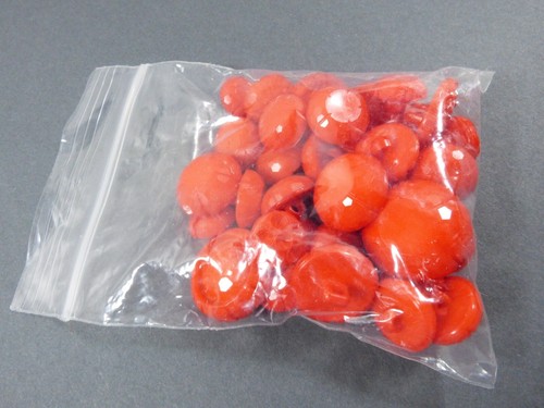 Mixed size lot of Red color Fun 33 pc Plastic Sewing Buttons - Picture 7 of 8