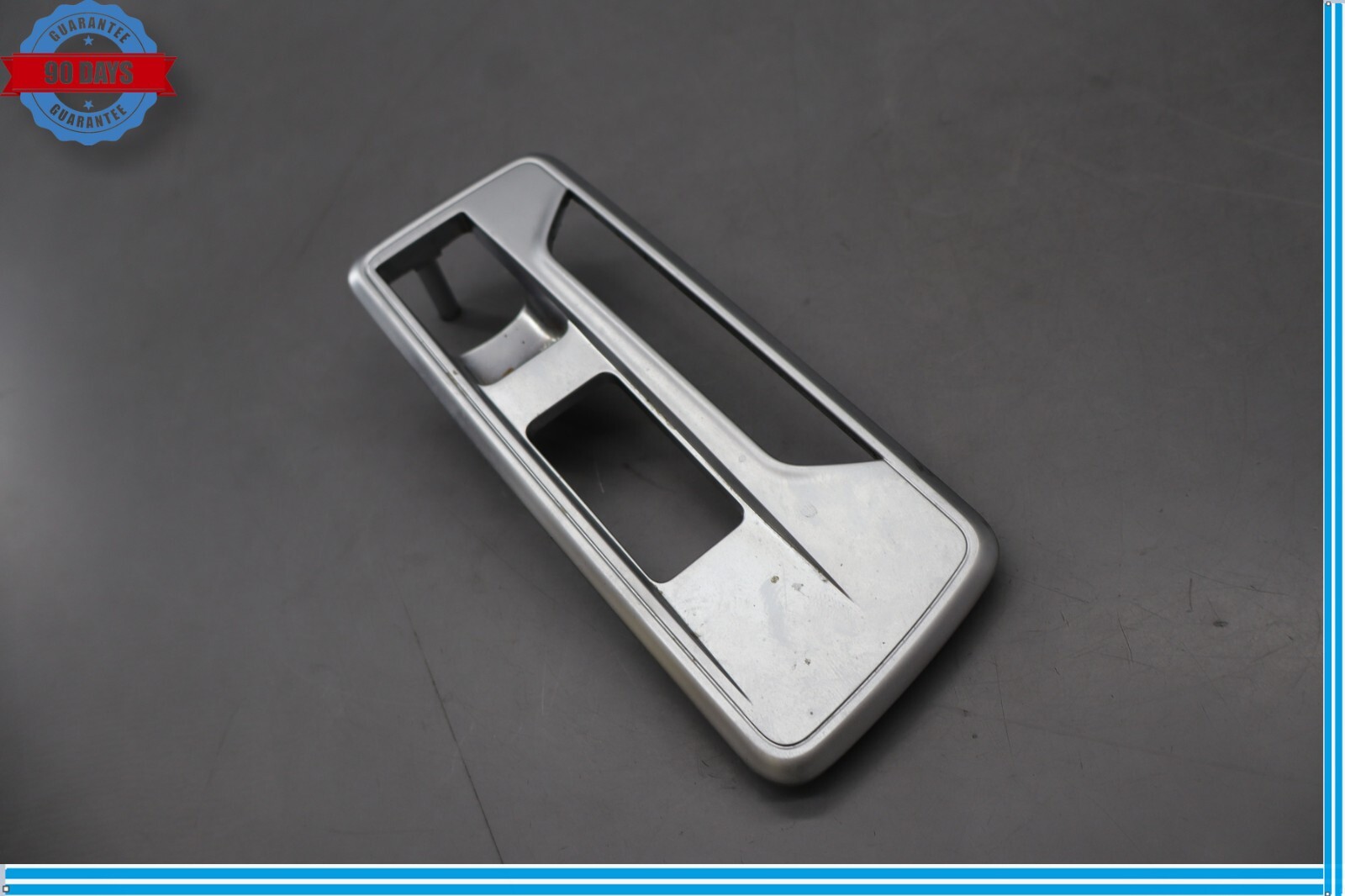 Maserati Ghibli 2014-2019 Center console molding