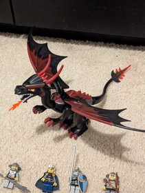 LEGO 7094 Castle: King's Castle Siege With Dragon and Figures!