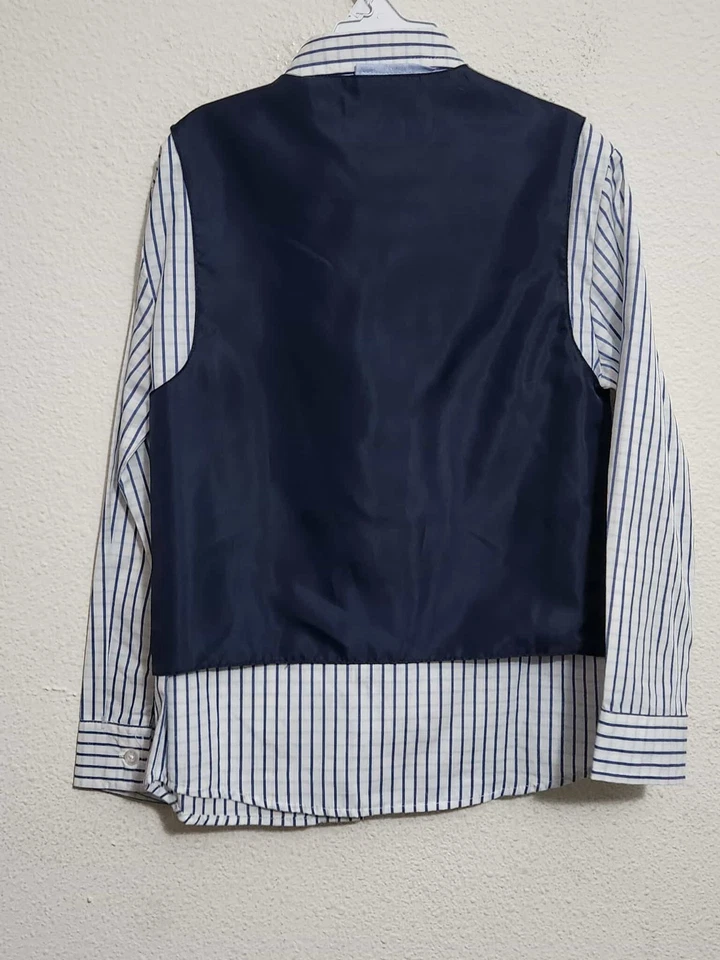 Camisa de vestir con botones 3 piezas para niños talla 7 con chaleco y pajarita blanca y azul Foto 3 de 3