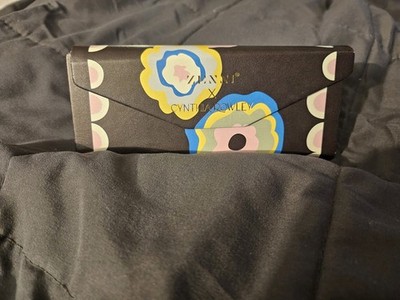 Cynthia Rowley X Zenni Eyeglasses Case - Black Floral