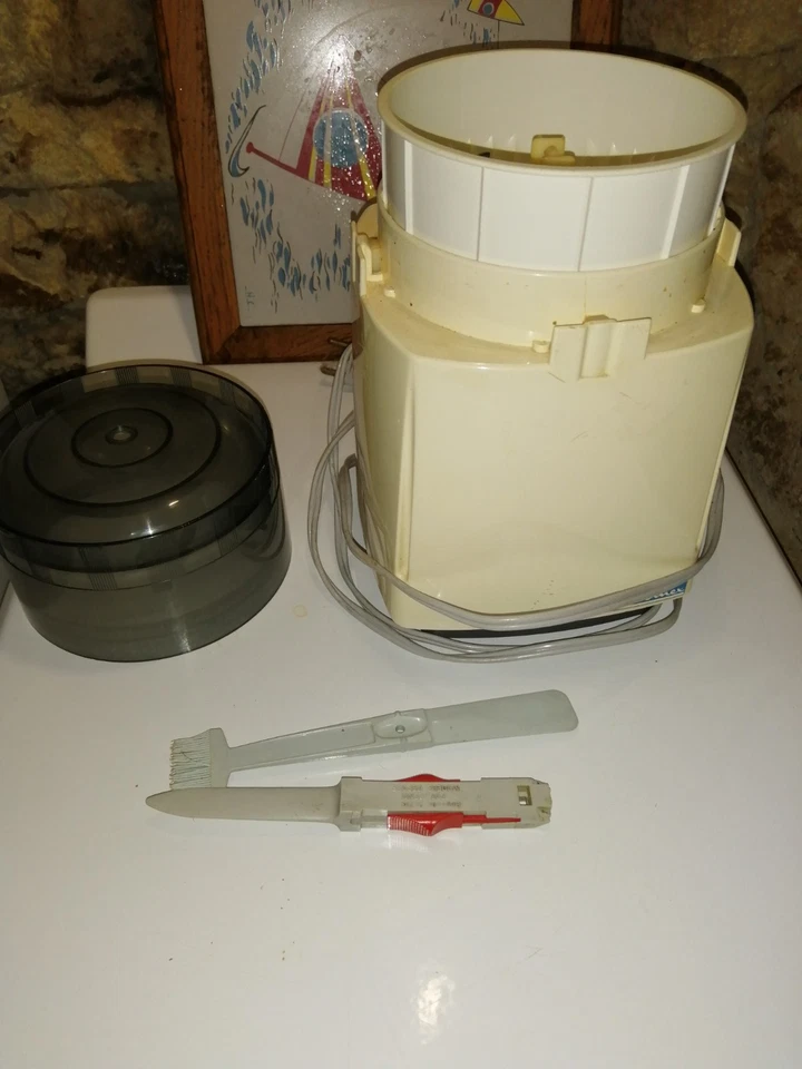 Ancien hachoir Moulinex type ME2AV - Photo 2/4