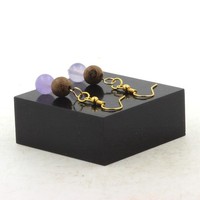 Mineralien Und Edelsteine. Ohrringe 2 Perlen Chalcedon Lavendel