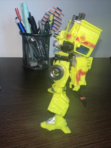 Transformers Ratchet - Picture 4 of 4