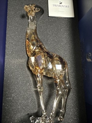 Swarovski SCS Giraffe Mudiwa