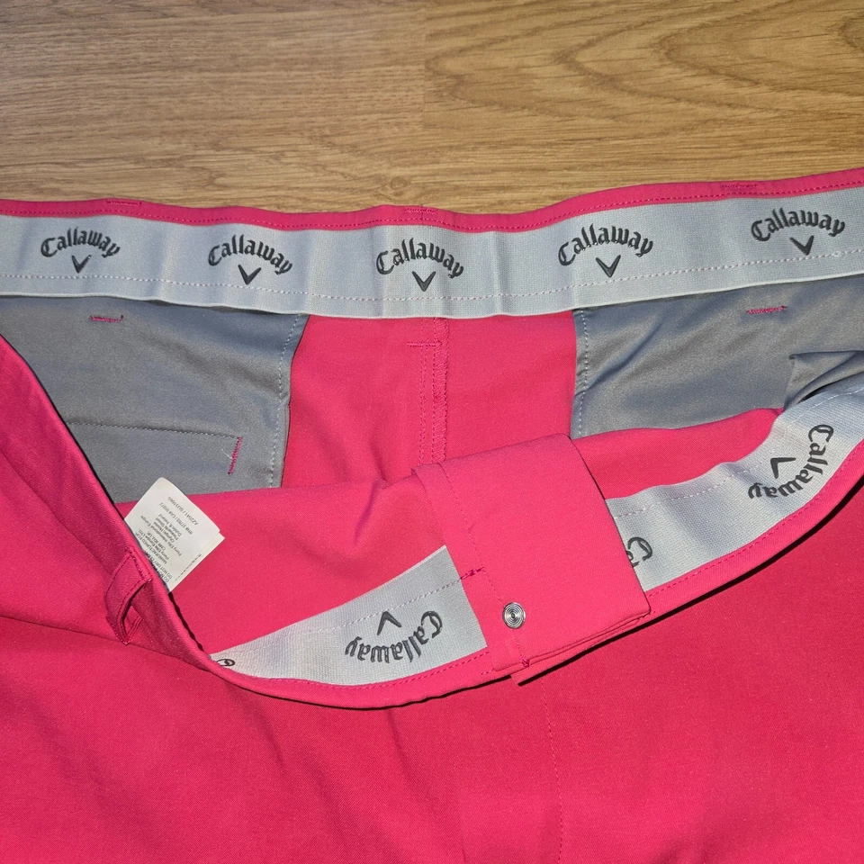 LOTE DE 3 PANTALONES CORTOS DE GOLF CALLAWAY PARA HOMBRE BLANCO AZUL ROSA TALLA 52B Foto 4 de 4