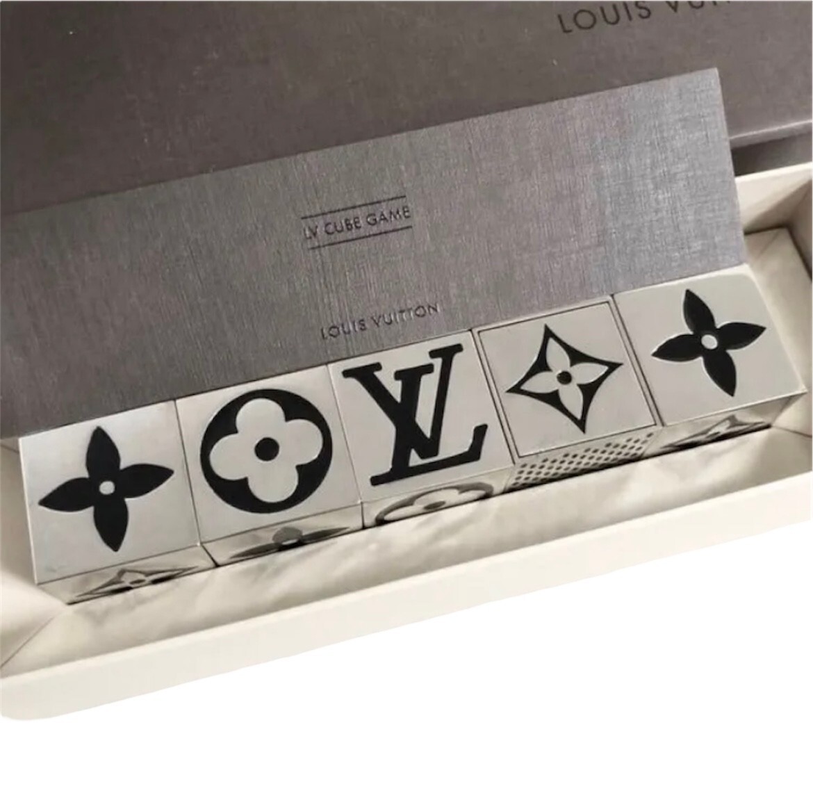 LOUIS VUITTON☆ヴィトン M99454 キューブゲーム マグネット | www