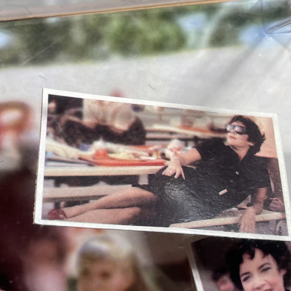 Barbie Grease Rizzo Doll Pink Ladies 30 Years 2007 Mattel - Image 3 of 4