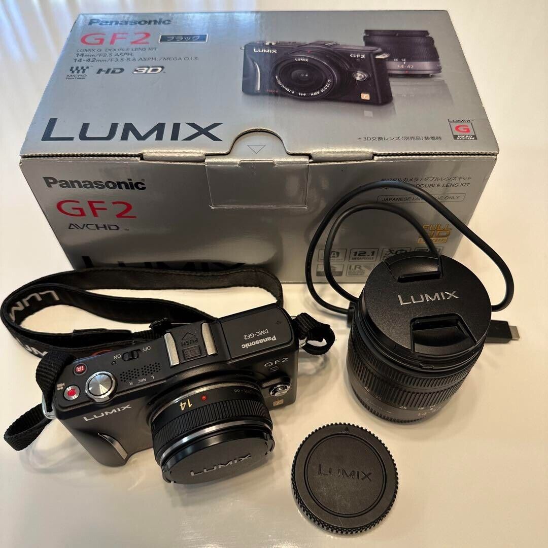 Panasonic LUMIX GF2 ホワイト DOUBLE LENS KIT(訳ありの為格安 Panasonic LUMIX GF2 ホワイト DOUBLE LENS KIT(訳ありの為格安
